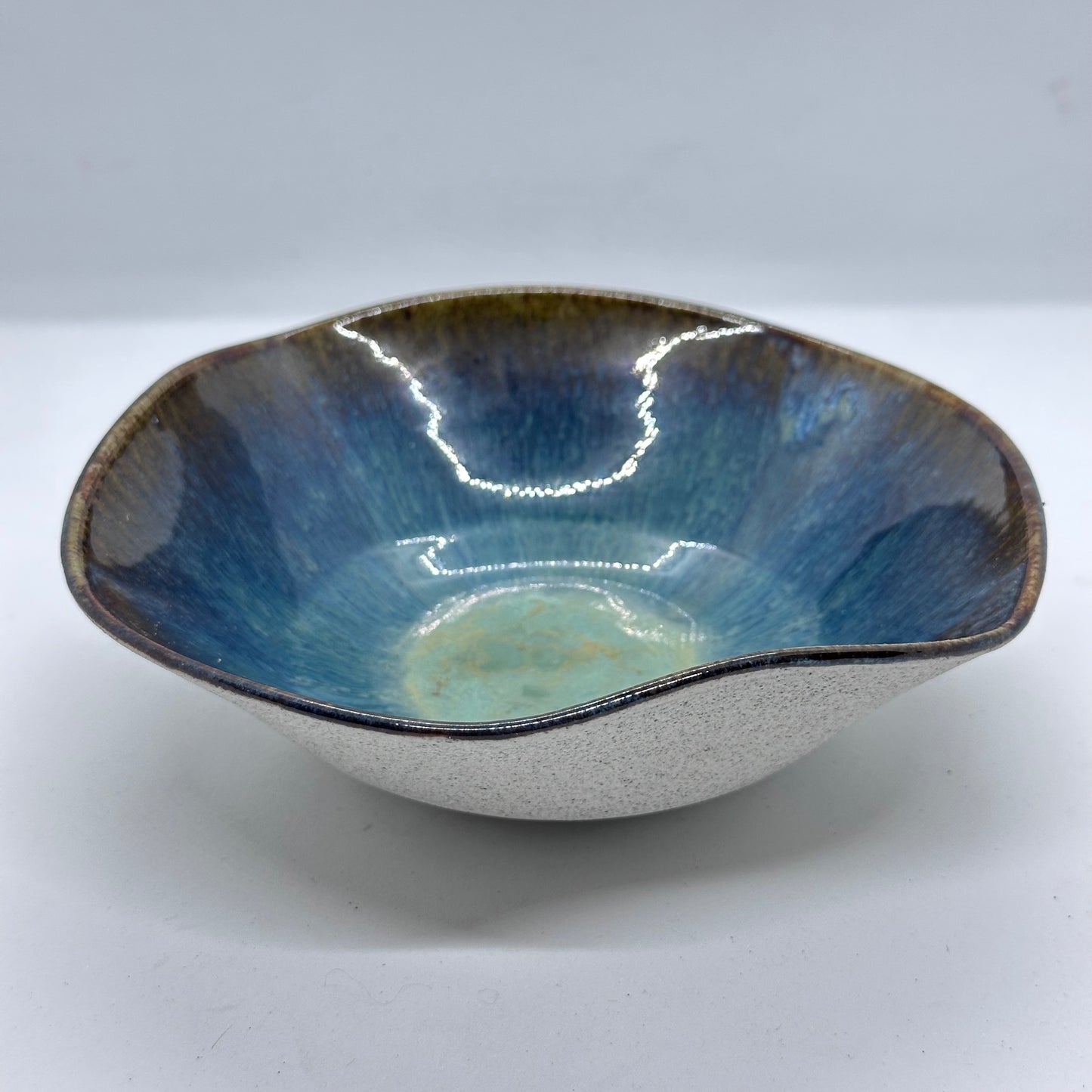 Bowl (Wobbly)